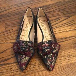 NWOT- Sam Edelman silk patterned flats
